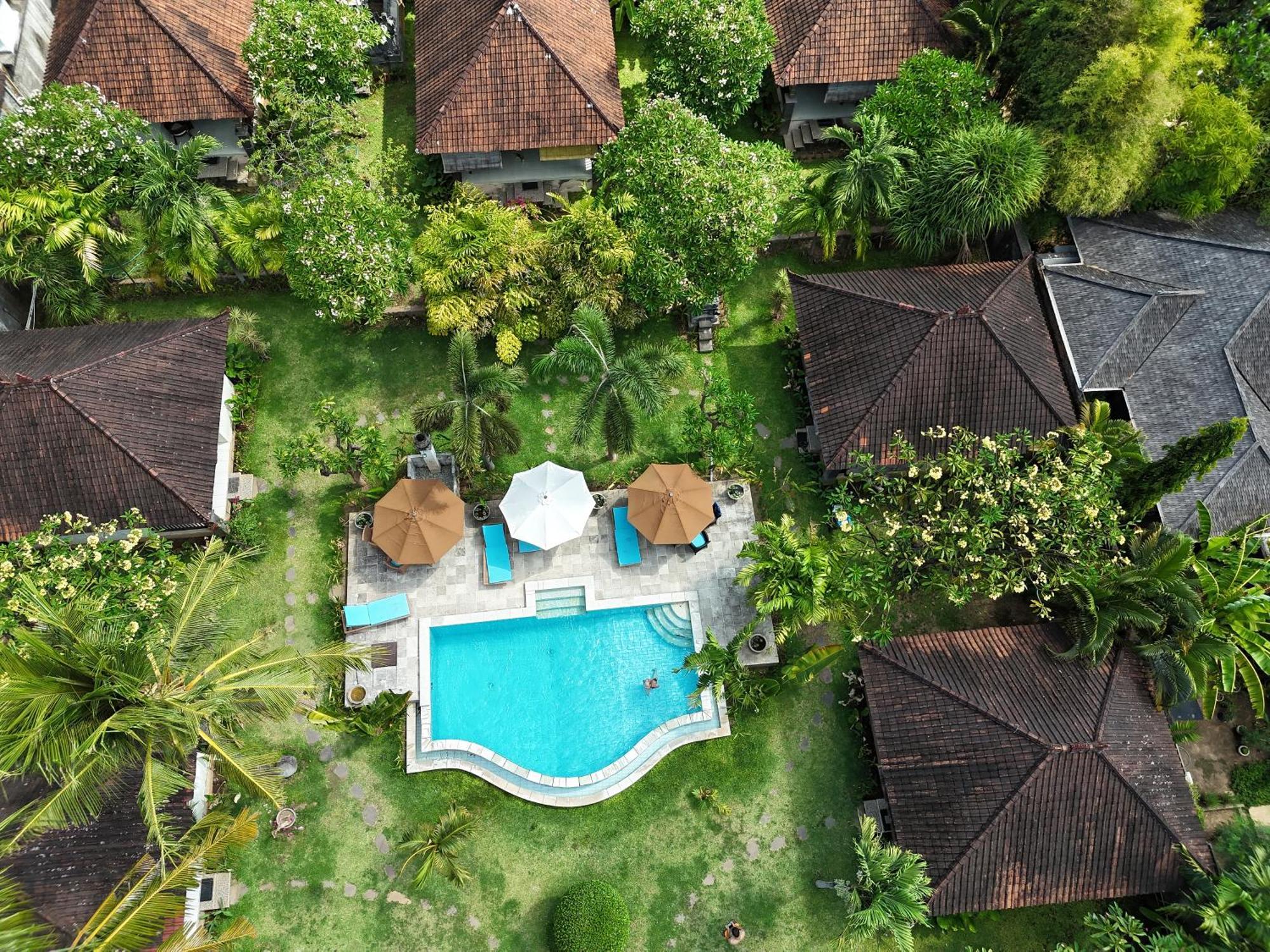 Di Abian Resort Amed Exterior foto